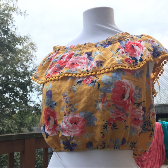 Ambiance Crop Top Floral Print Blouse Top - Picture 7 of 7
